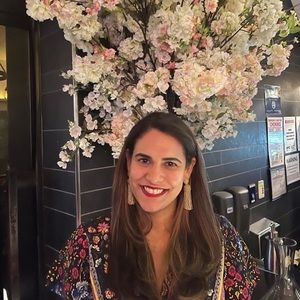 Meet your Posher, Raquel